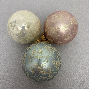 Vintage Lot 3 Krebs Glass Lace Design Christmas Ornaments, Green, Pink, Beige